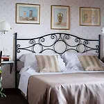 Favorita Hotel